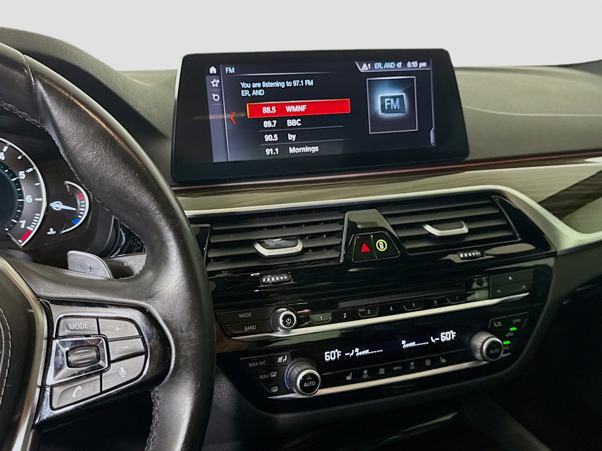 Used 2019 BMW 530i w/ Convenience Package image 18