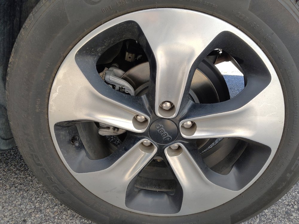 Used 2017 Jeep Compass Latitude w/ Popular Equipment Group FWD image 31