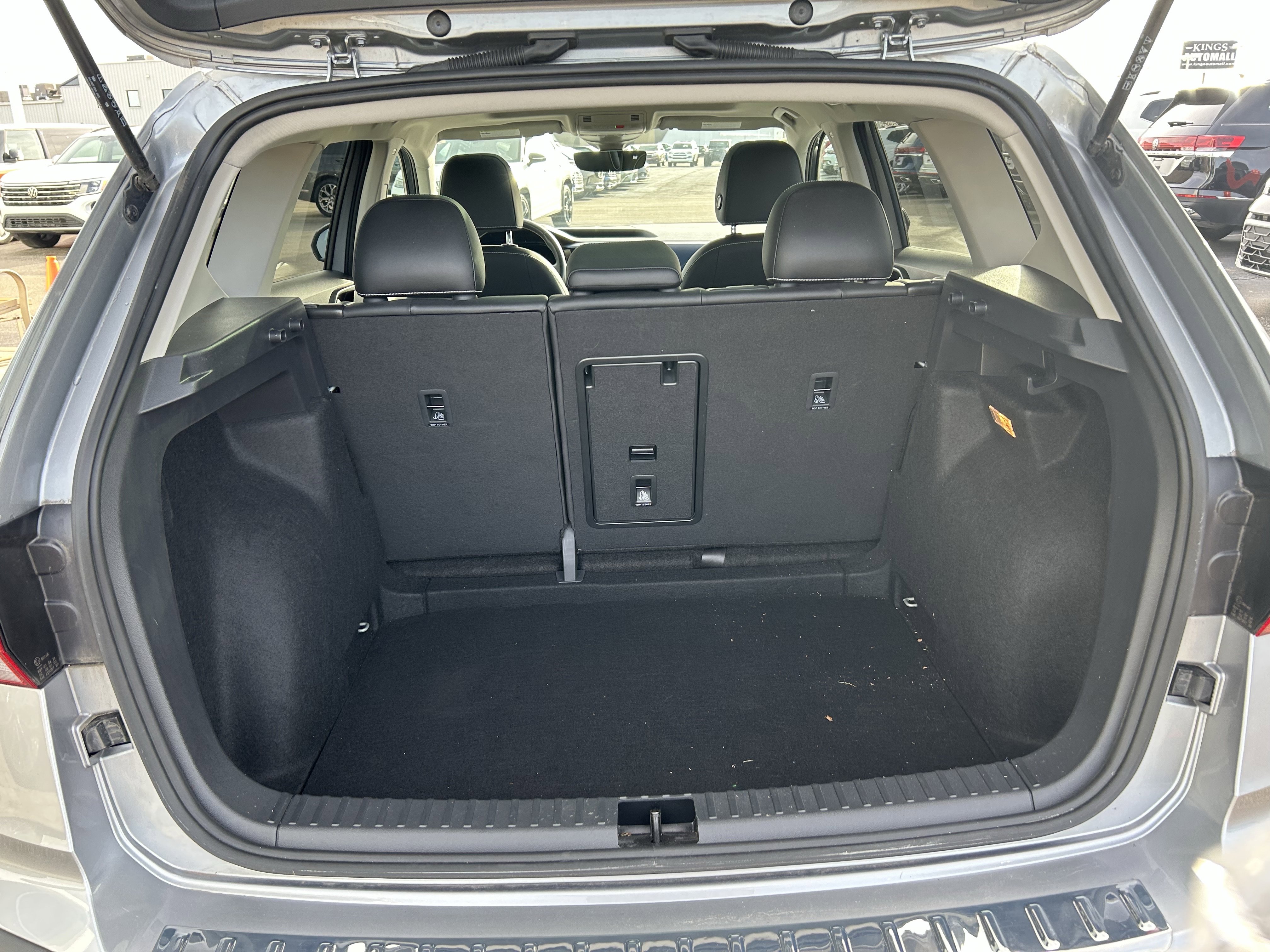 Certified 2023 Volkswagen Taos SE w/ Panoramic Sunroof Package image 28