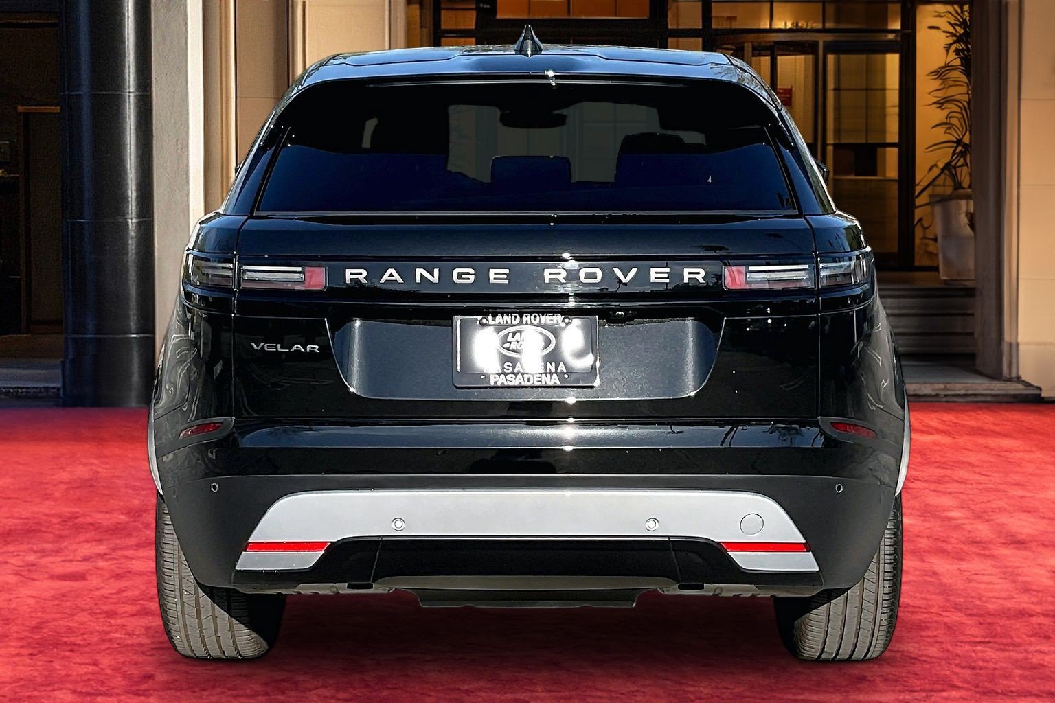 Used 2026 Land Rover Range Rover Velar S AWD/4WD image 4