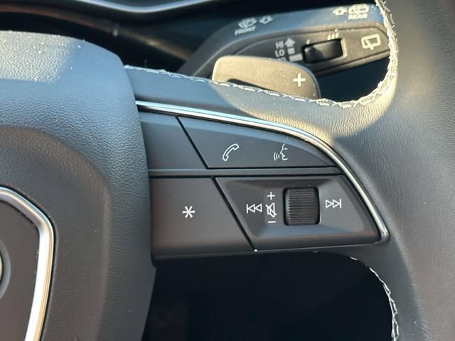 Used 2023 Audi Q8 Premium w/ Convenience Package AWD/4WD image 27