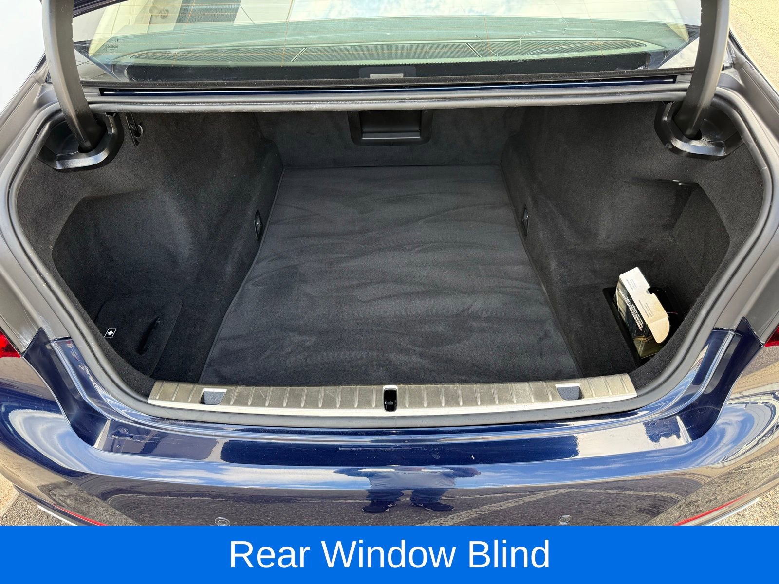 Used 2021 BMW 750i xDrive w/ Executive Package image 47