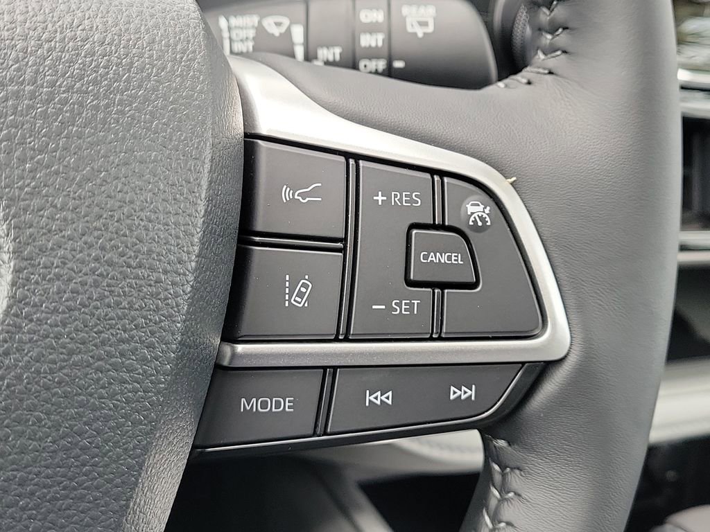 New 2026 Toyota Highlander XLE image 10