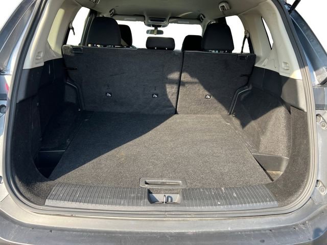 Used 2023 Nissan Rogue SV AWD/4WD image 19