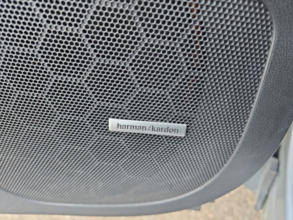 Used 2022 Subaru Ascent Touring image 18