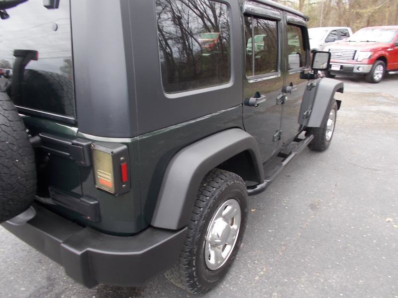 Used 2010 Jeep Wrangler Unlimited Sport image 15
