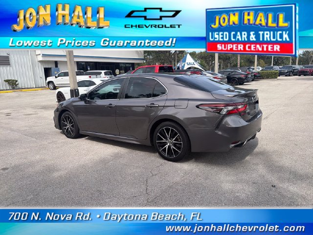 Used 2021 Toyota Camry SE w/ Convenience Package FWD image 6
