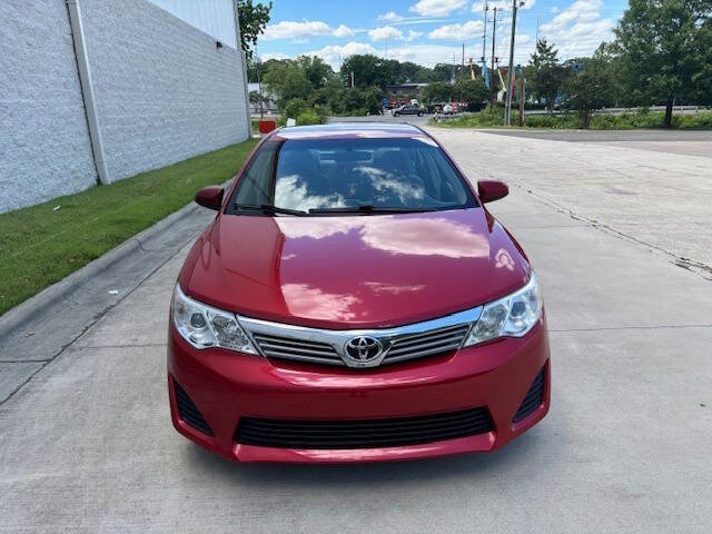Used 2012 Toyota Camry L image 13