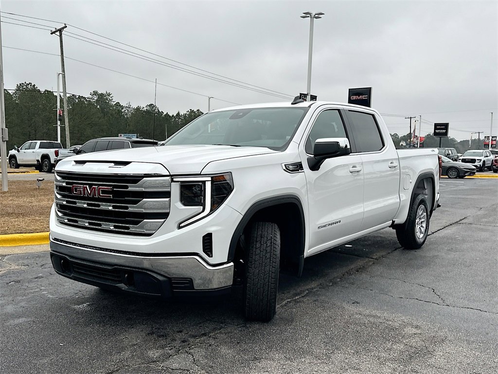 New 2026 GMC Sierra 1500 SLE image 2