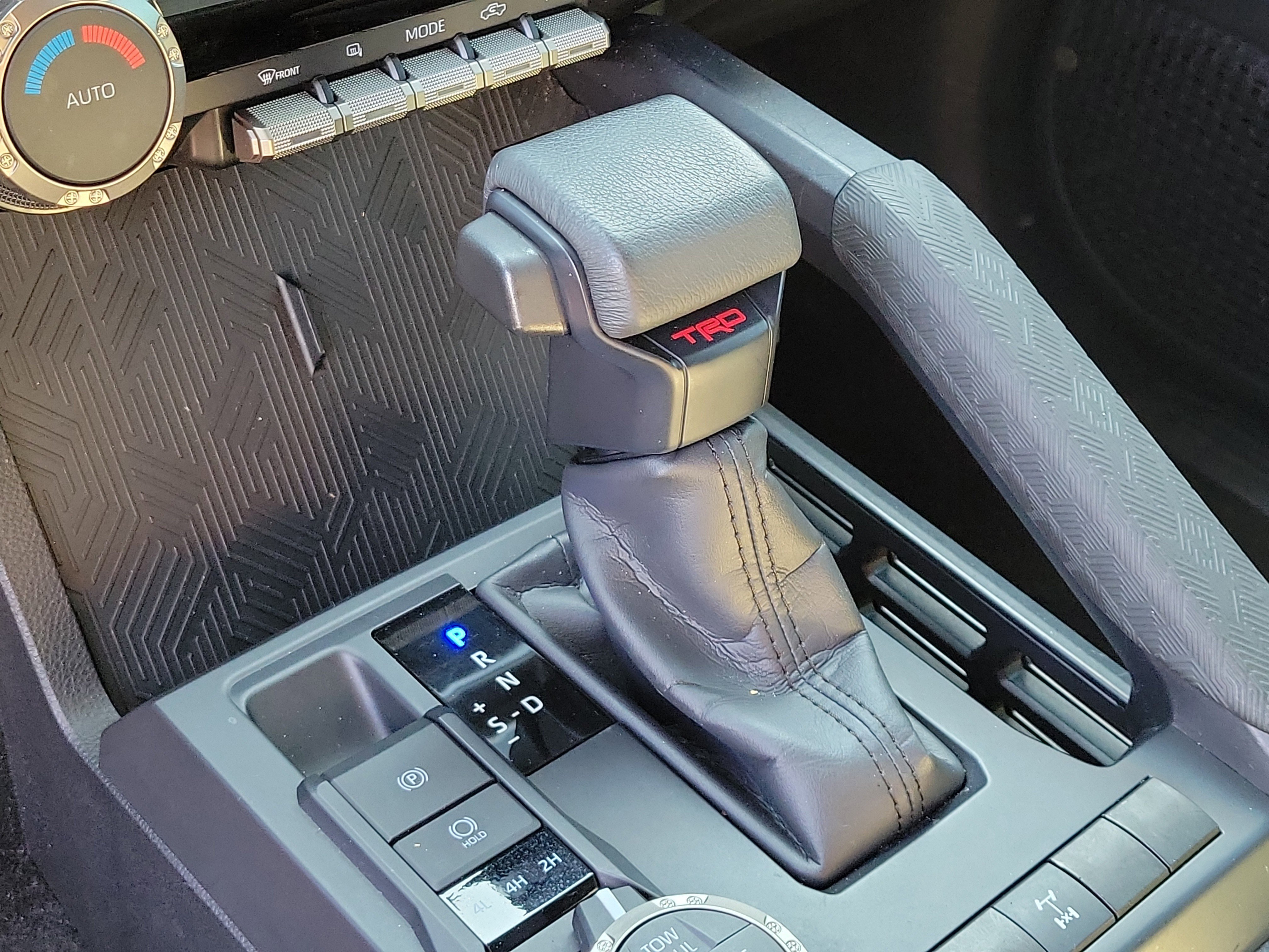 Used 2024 Toyota Tacoma TRD Off-Road image 28