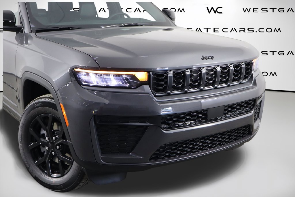 New 2026 Jeep Grand Cherokee Altitude AWD/4WD image 54