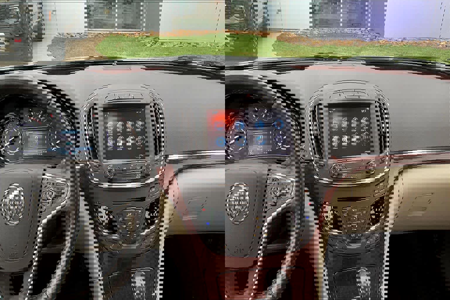 Used 2016 Buick Regal Premium image 7