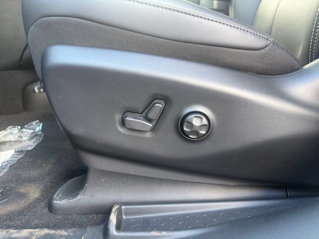 New 2026 Chrysler Pacifica Select FWD image 74