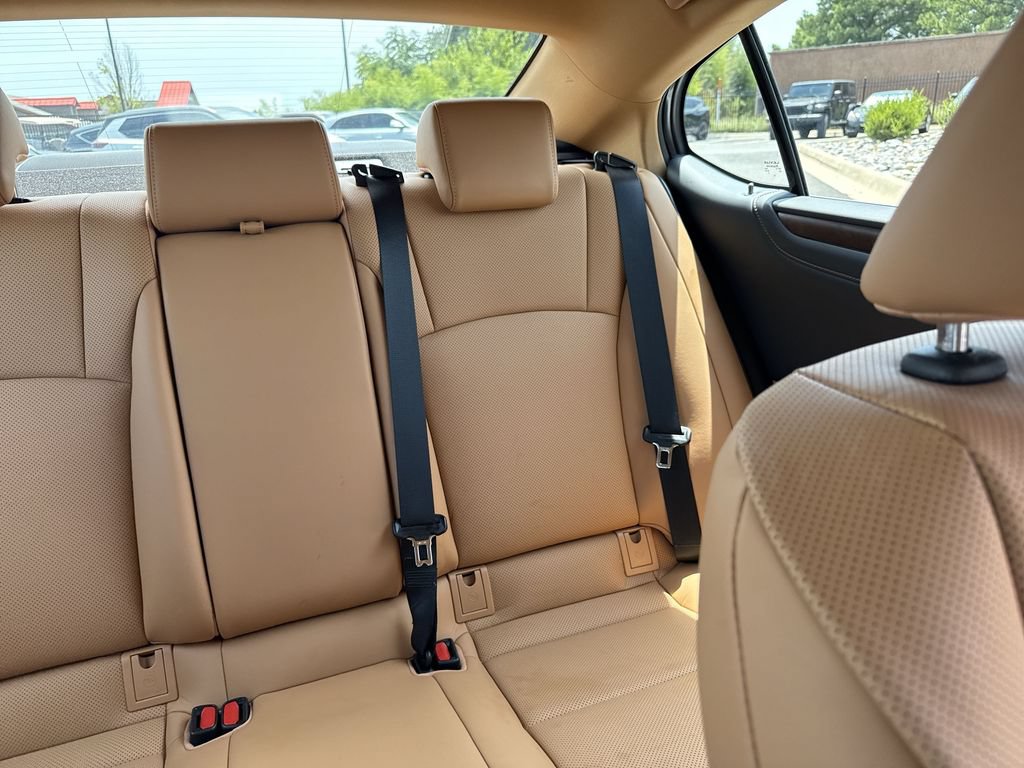 Used 2025 Lexus ES 300h w/ Premium Package FWD image 14