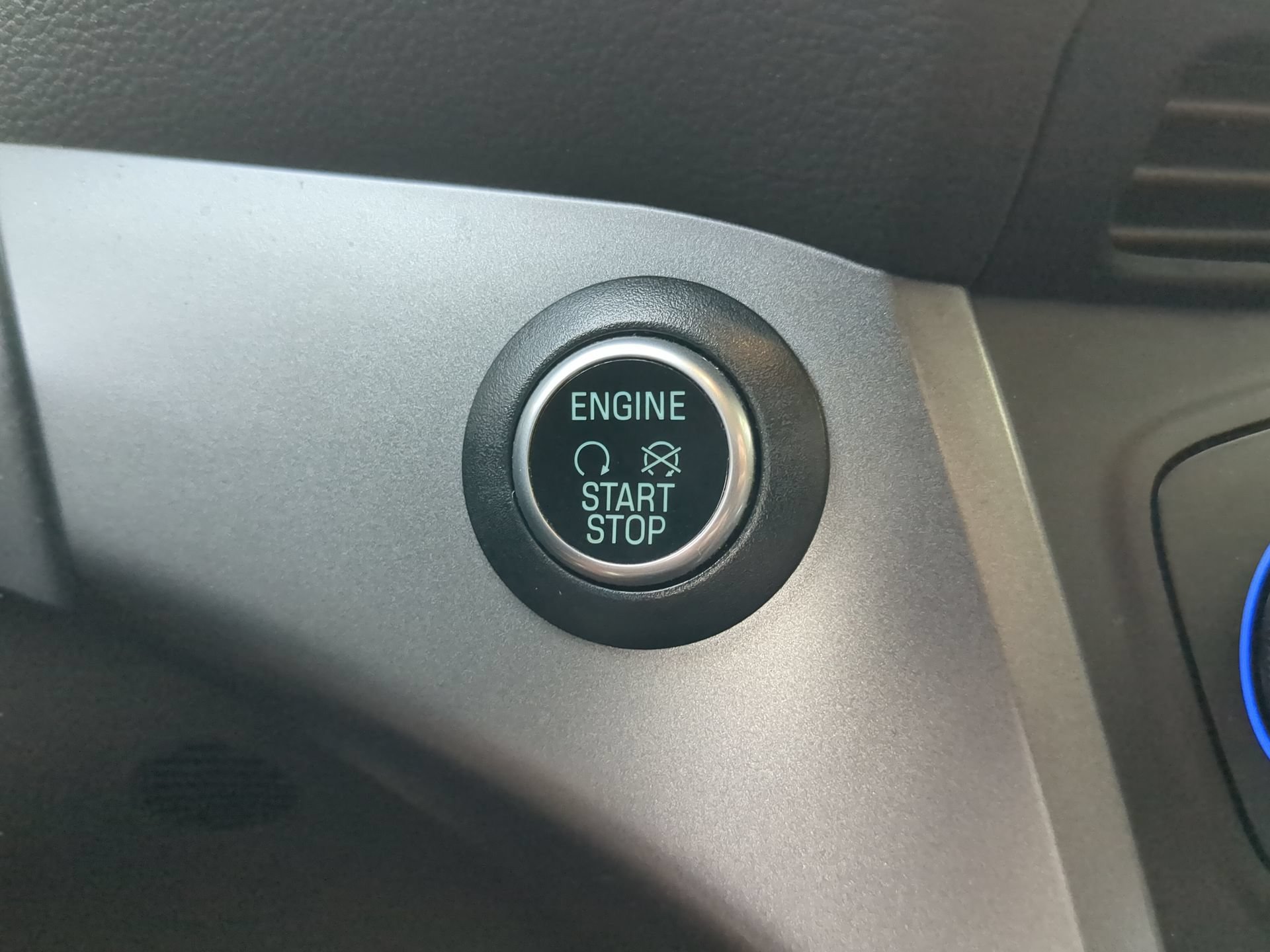 Certified 2019 Ford Escape SEL FWD image 68