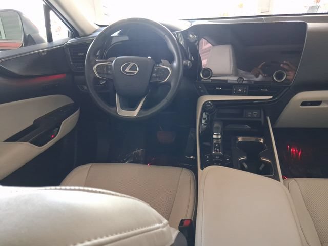 Used 2025 Lexus NX 350h AWD w/ Accessory Package (K3) image 8