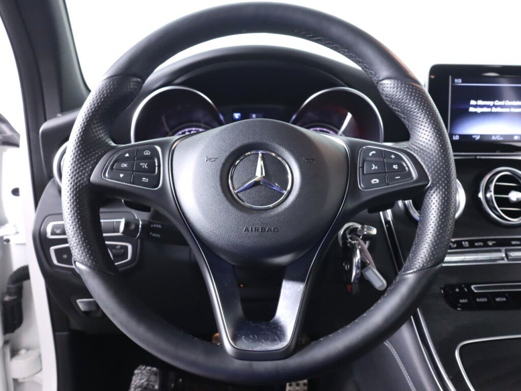 Used 2018 Mercedes-Benz GLC 300 4MATIC image 12