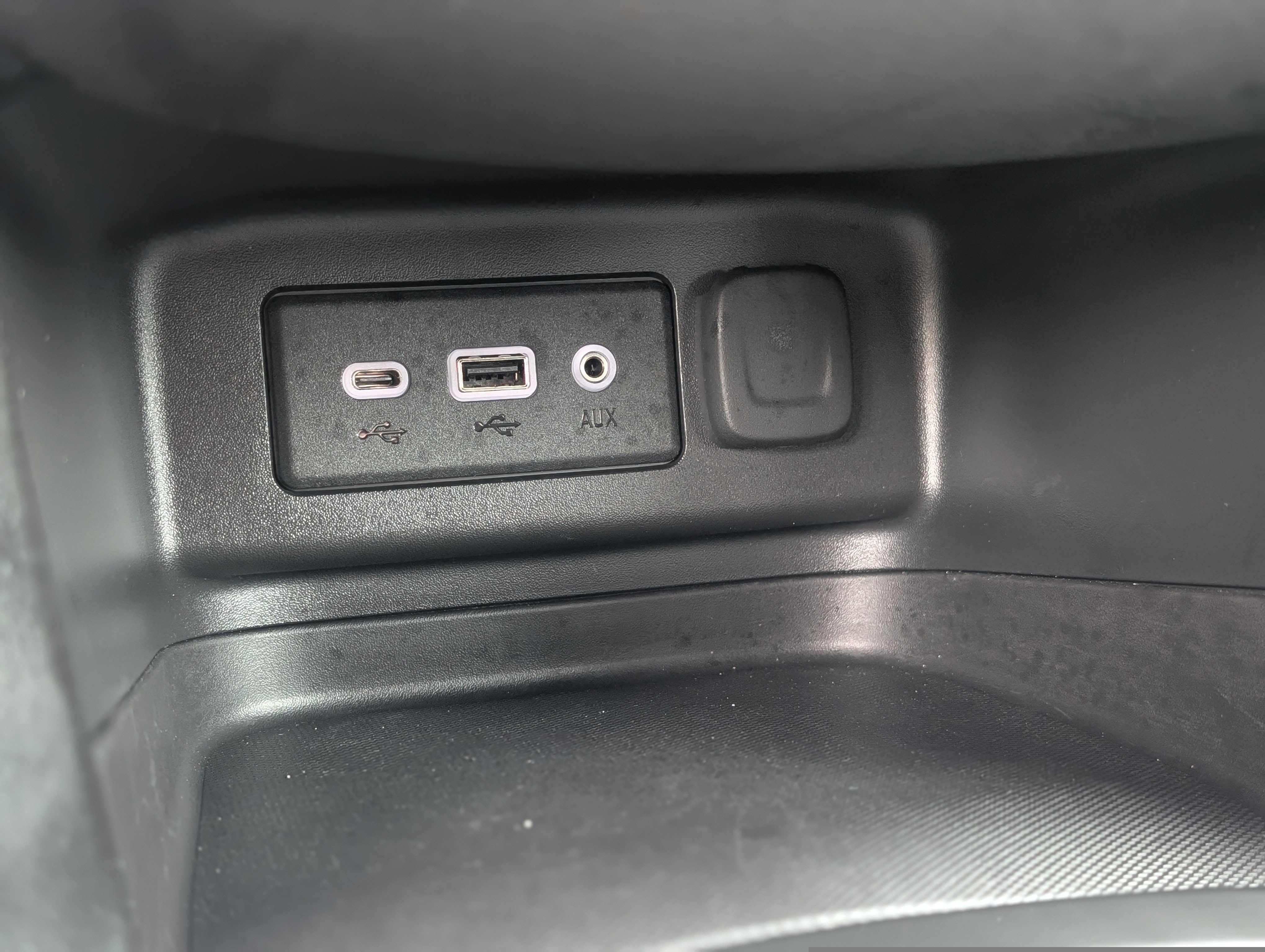 Used 2022 Chevrolet Equinox LT w/ Driver Convenience Package image 21