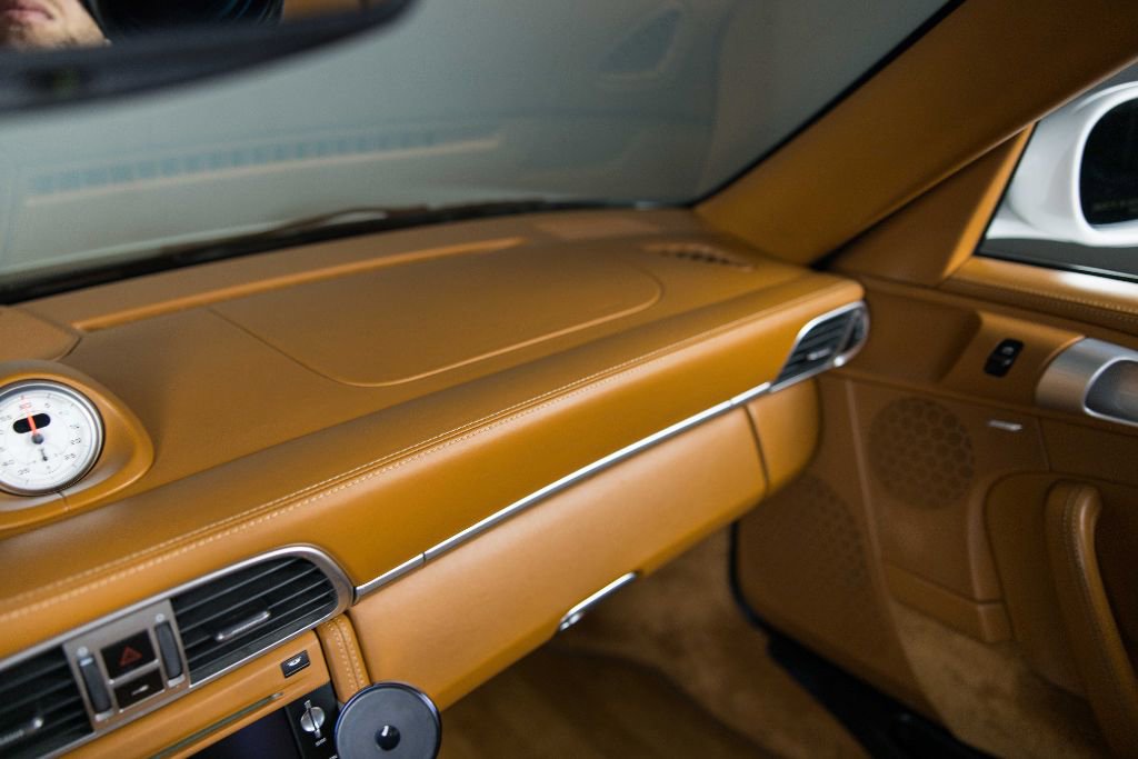 Used 2011 Porsche 911 Turbo S image 40