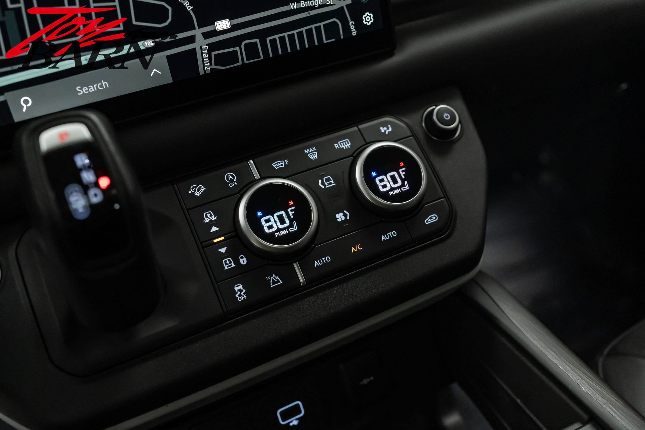 Used 2024 Land Rover Defender 110 SE image 35