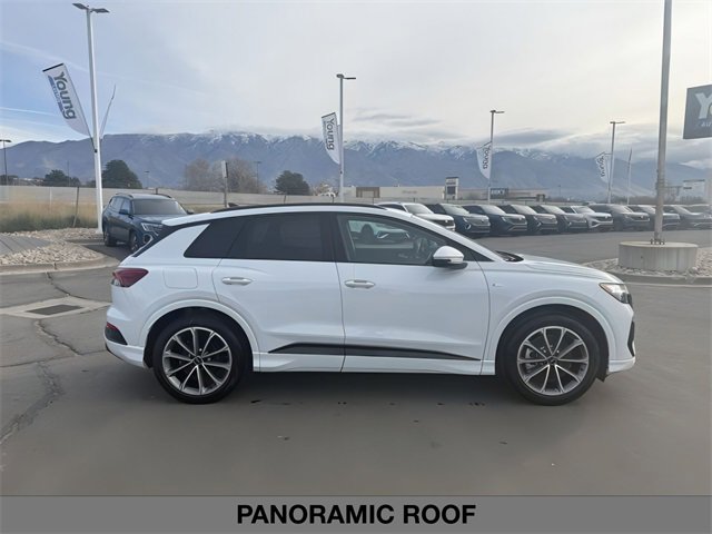 New 2026 Audi Q4 e-tron Premium image 8