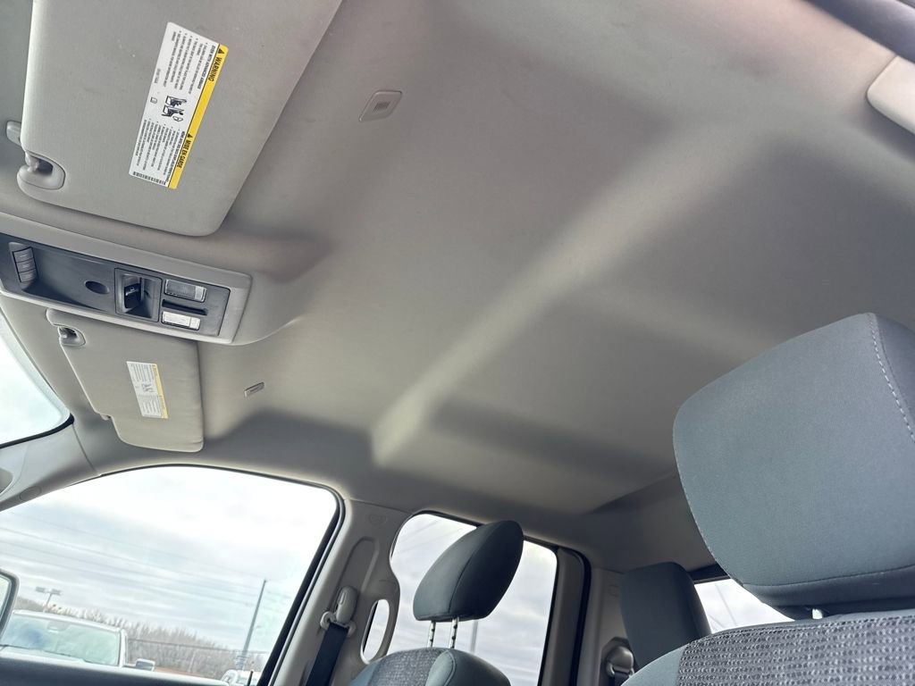 Used 2018 RAM 1500 SLT image 21