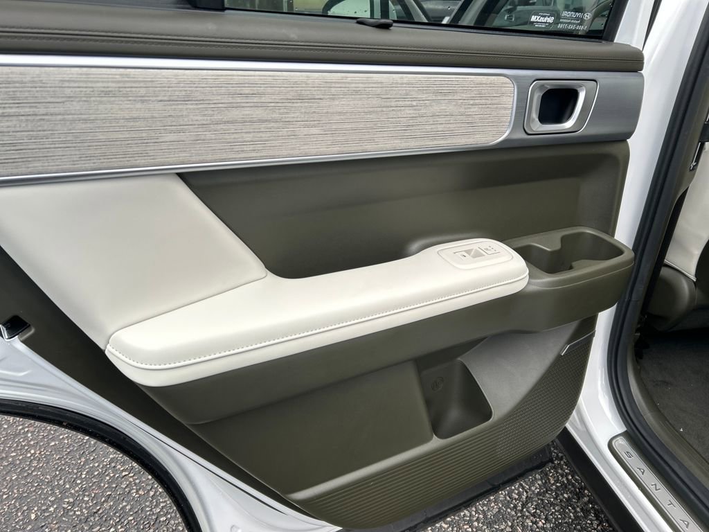 Certified 2025 Hyundai Santa Fe Calligraphy image 24