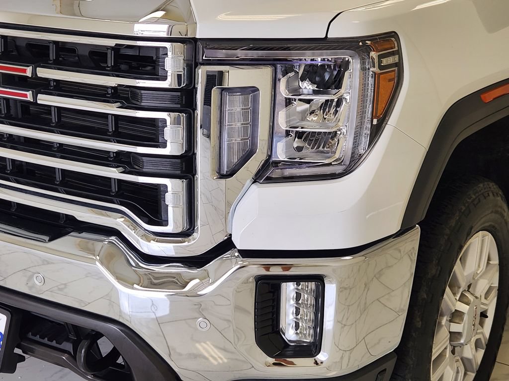 Used 2022 GMC Sierra 2500 SLT w/ SLT Preferred Package AWD/4WD image 9
