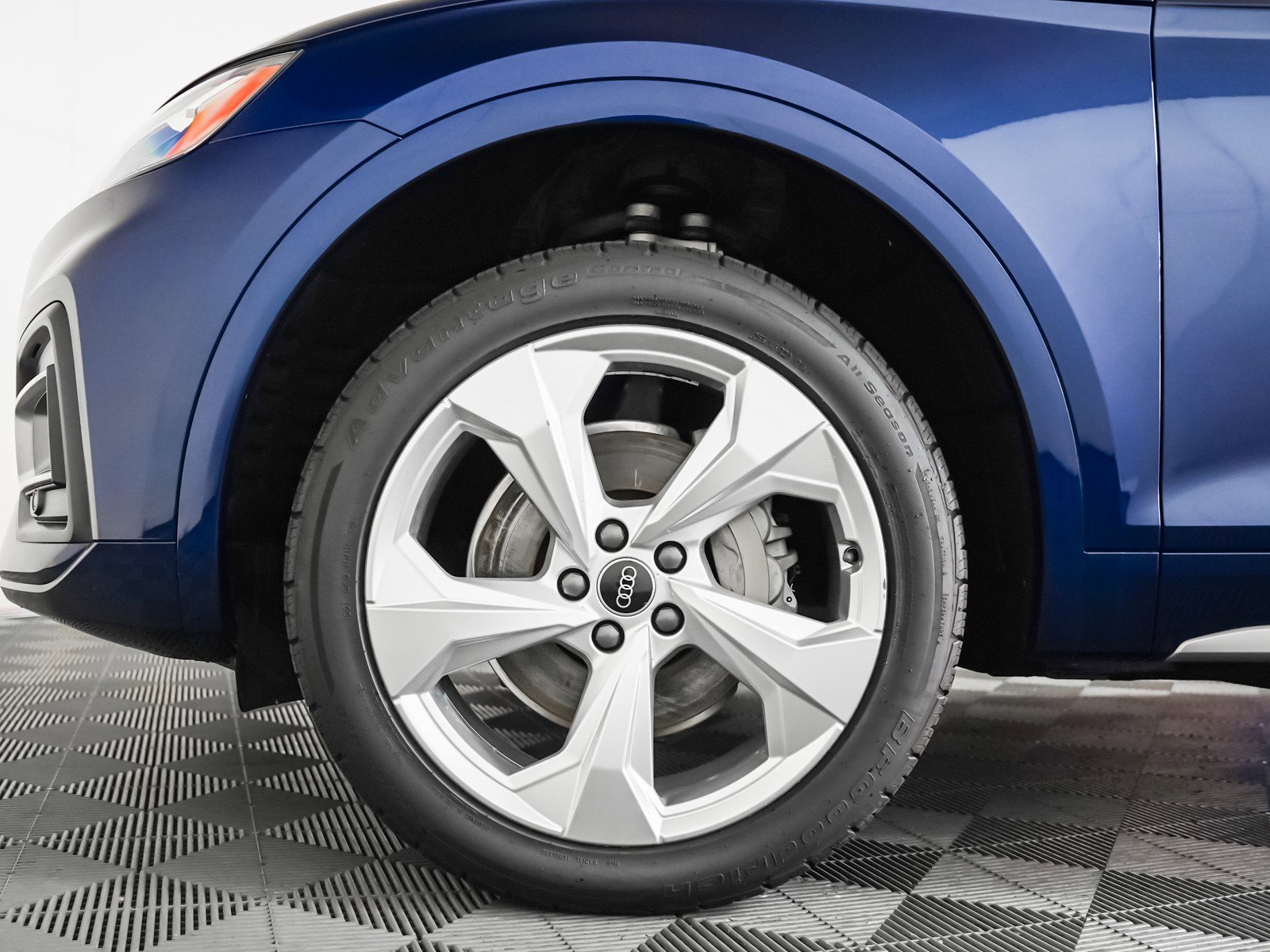 Used 2021 Audi Q5 Premium Plus w/ Premium Plus Package image 6