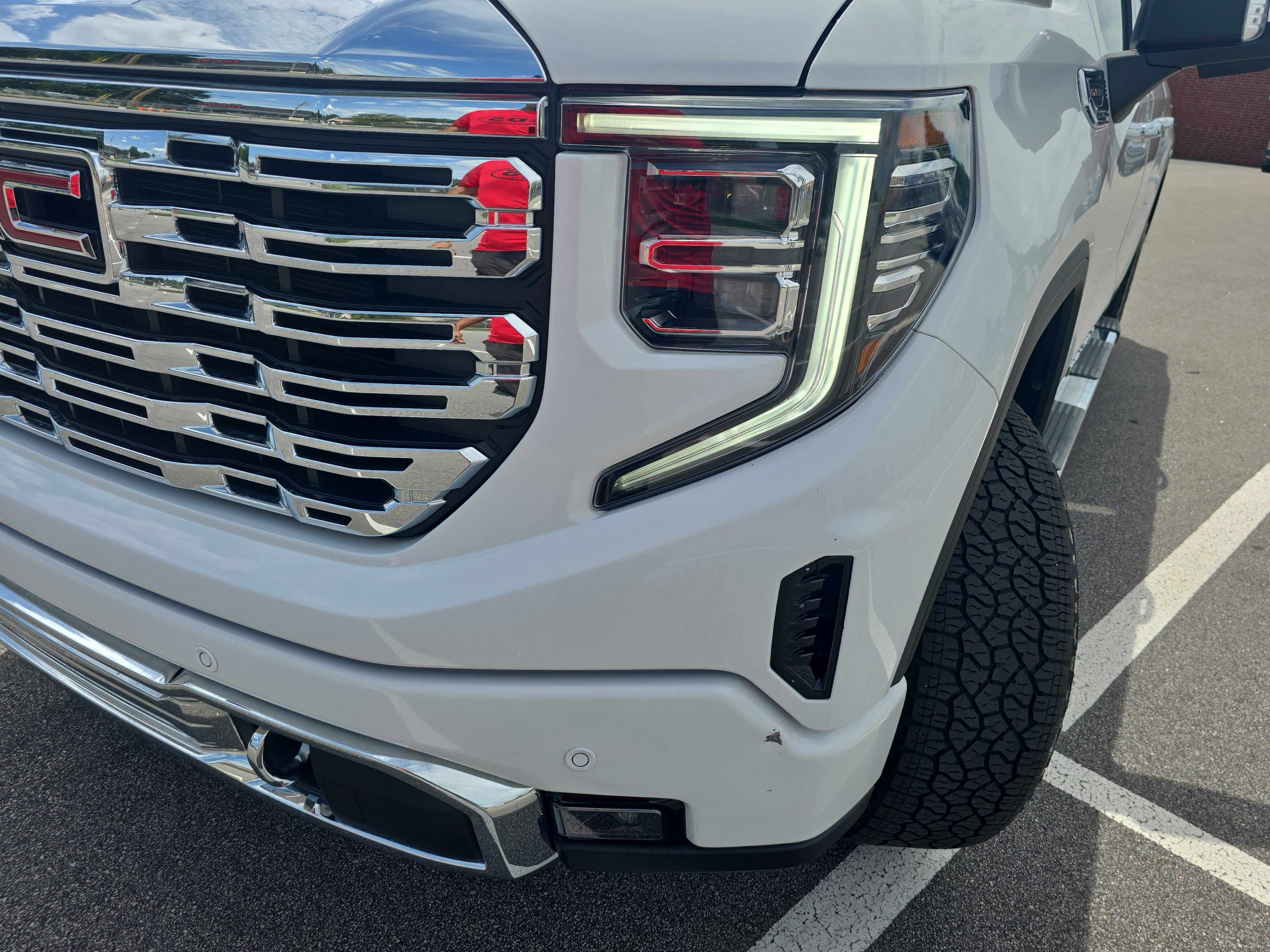 Used 2023 GMC Sierra 1500 Denali AWD/4WD image 32