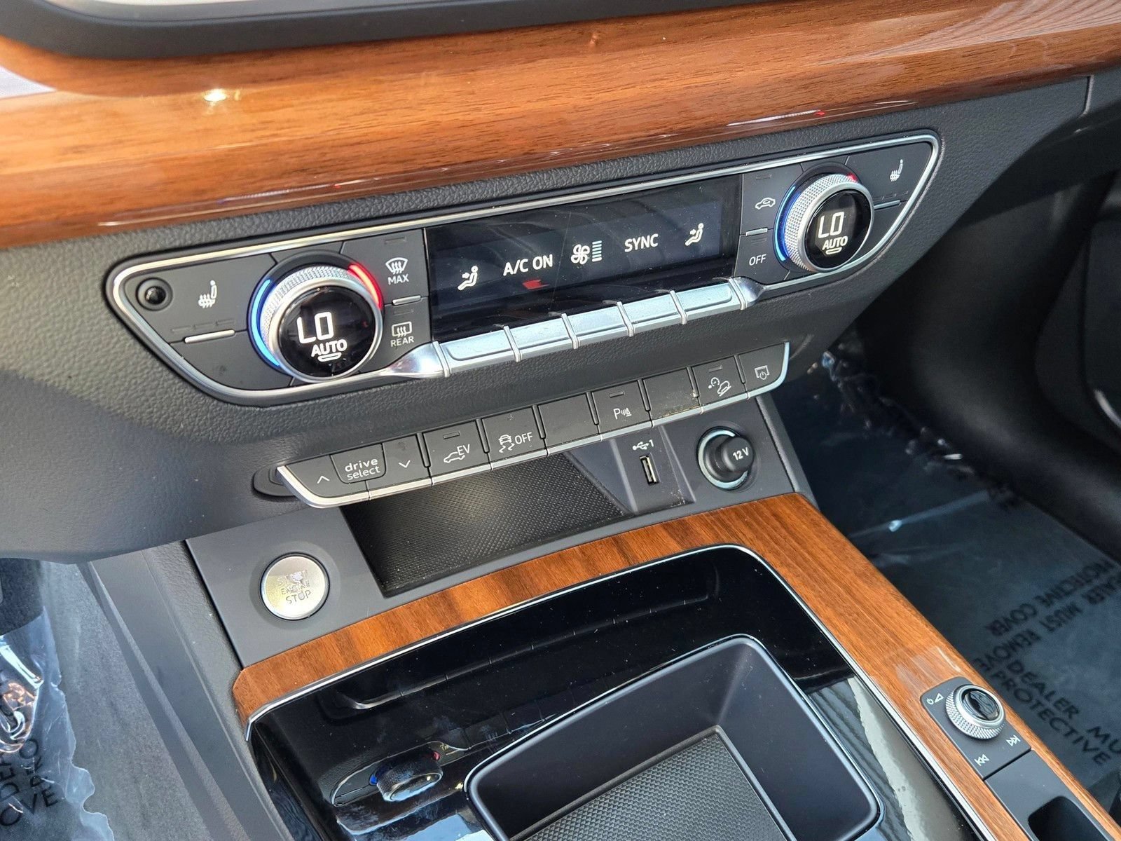 Used 2024 Audi Q5 e Premium w/ Convenience Package AWD/4WD image 21