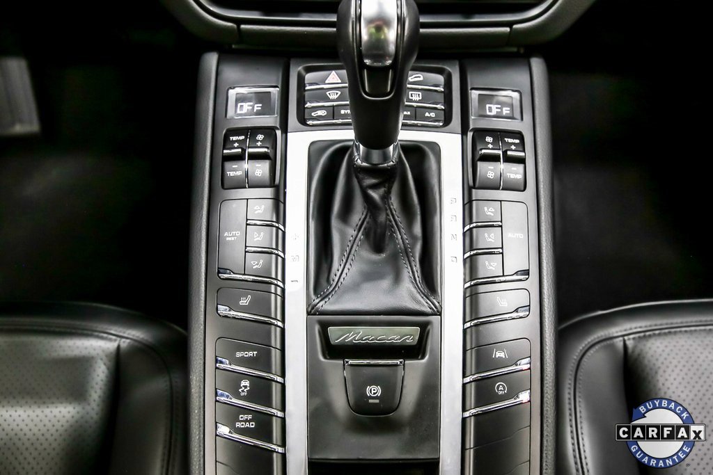 Used 2021 Porsche Macan S w/ Premium Package image 25