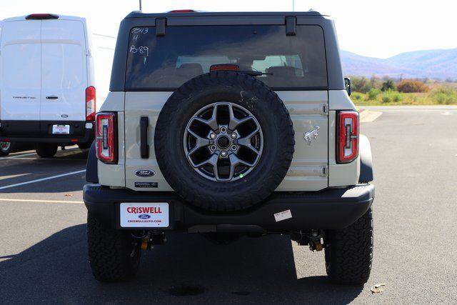 New 2025 Ford Bronco Badlands image 5