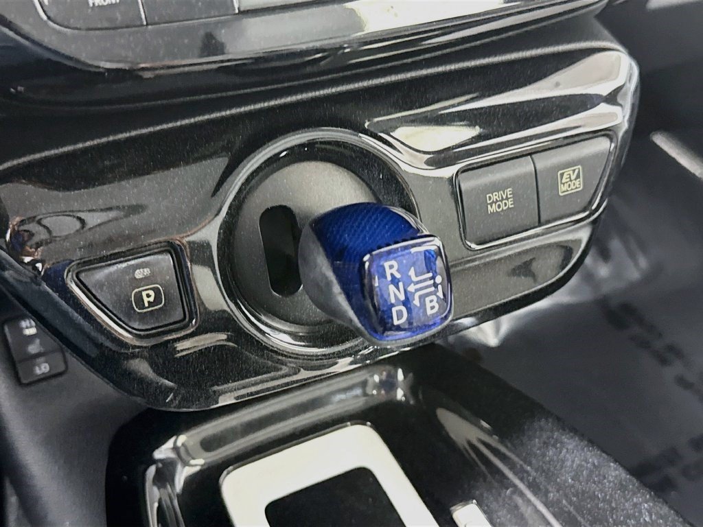 Used 2016 Toyota Prius Four Touring FWD image 19