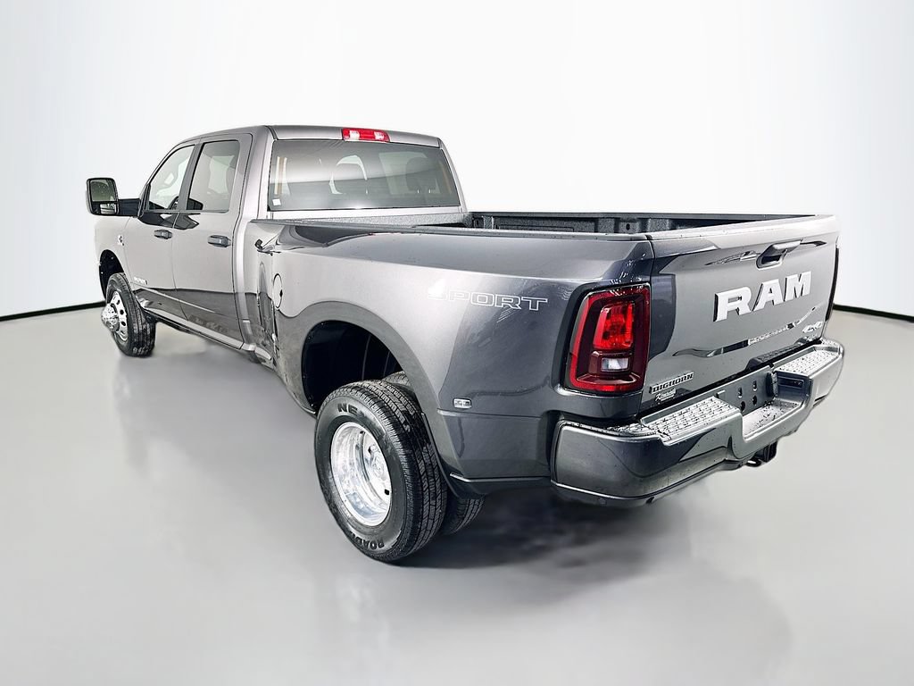 New 2026 RAM 3500 Big Horn AWD/4WD image 5
