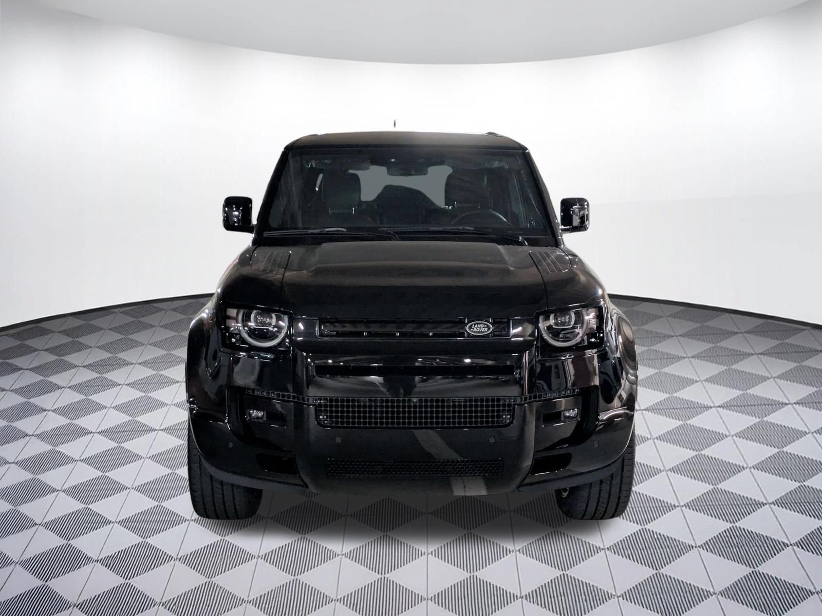 New 2026 Land Rover Defender 130 X-Dynamic SE AWD/4WD image 8