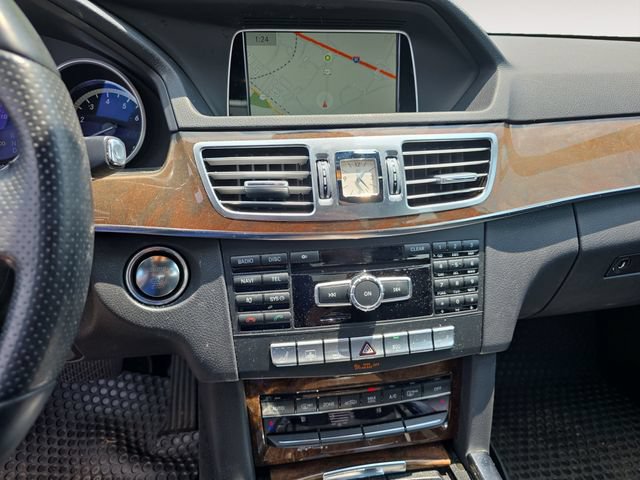 Used 2014 Mercedes-Benz E 350 4MATIC Sedan image 10