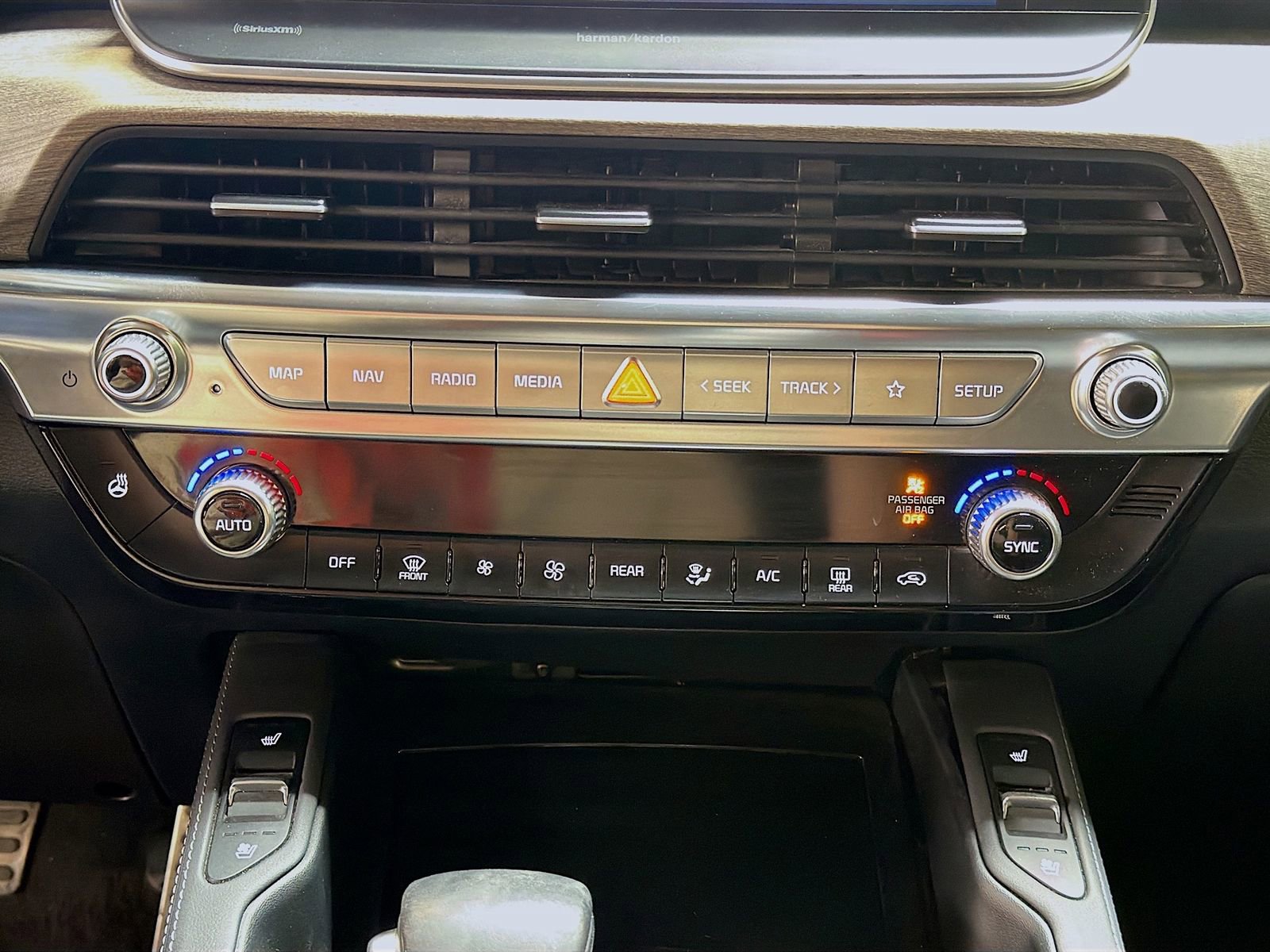 Used 2022 Kia Telluride SX w/ SX Prestige Package AWD/4WD image 16