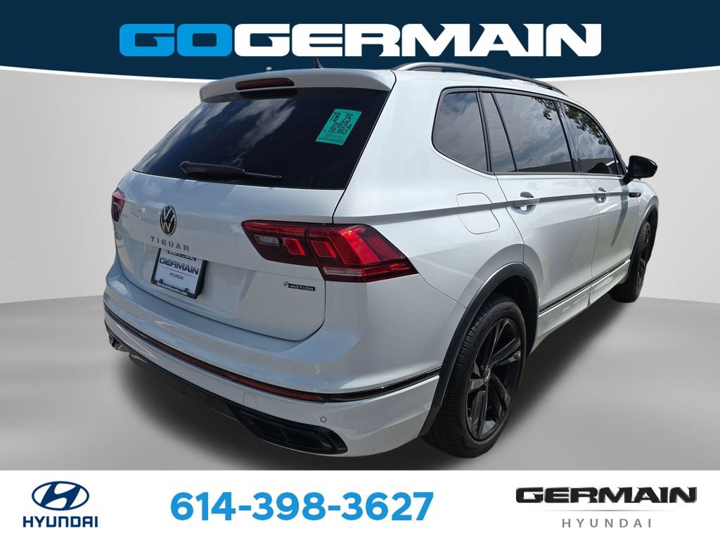 Used 2024 Volkswagen Tiguan SE R-Line AWD/4WD image 8