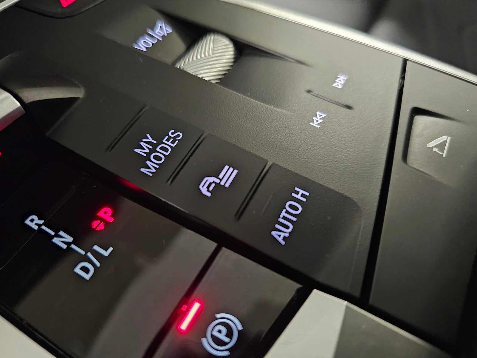 Used 2025 BMW X1 xDrive28i w/ Technology Package image 21