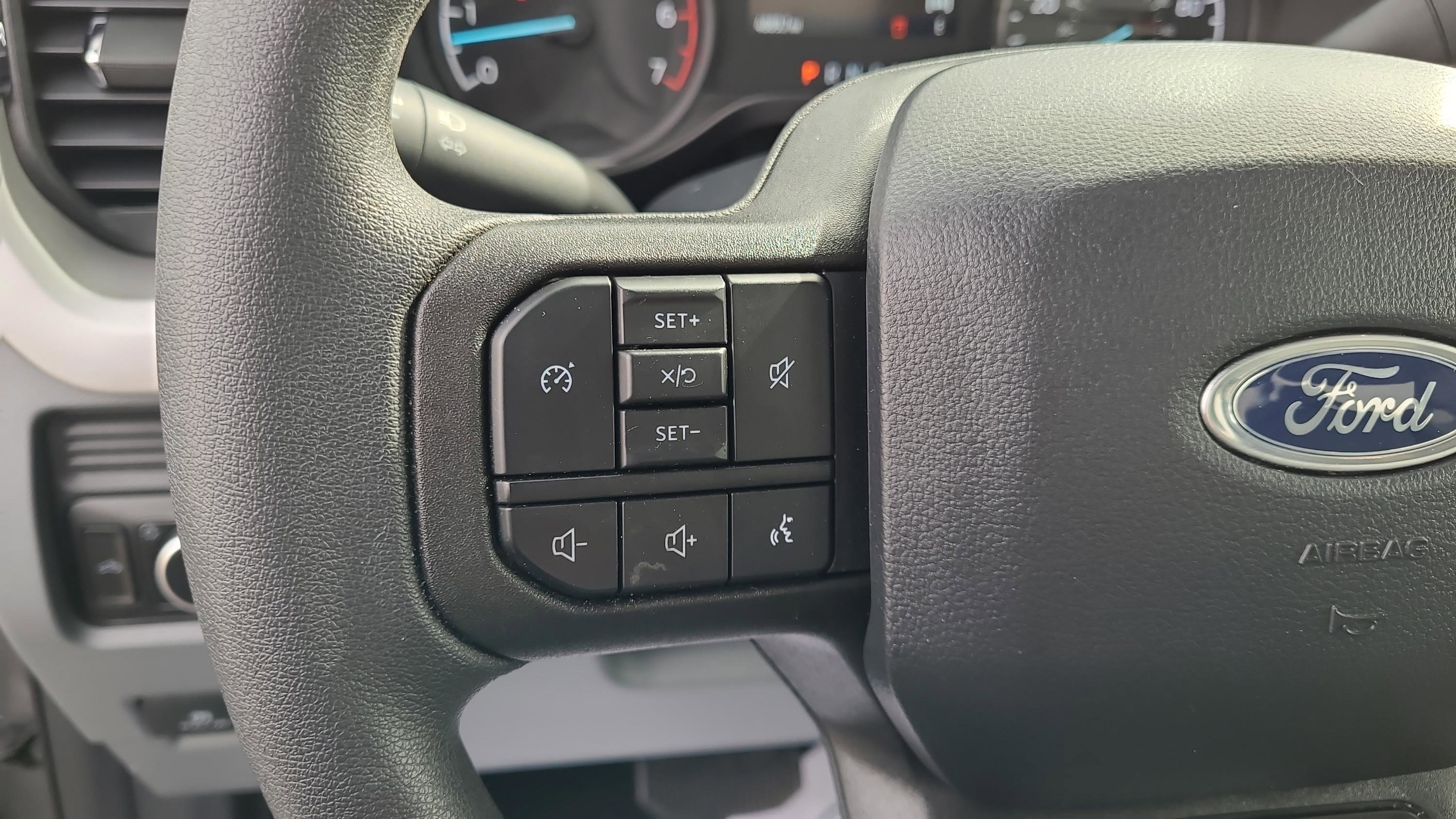 Used 2025 Ford F350 XLT w/ 360-Degree Camera Package image 14