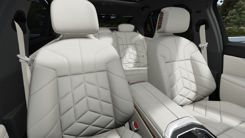 New 2026 BMW 750e xDrive AWD/4WD image 37