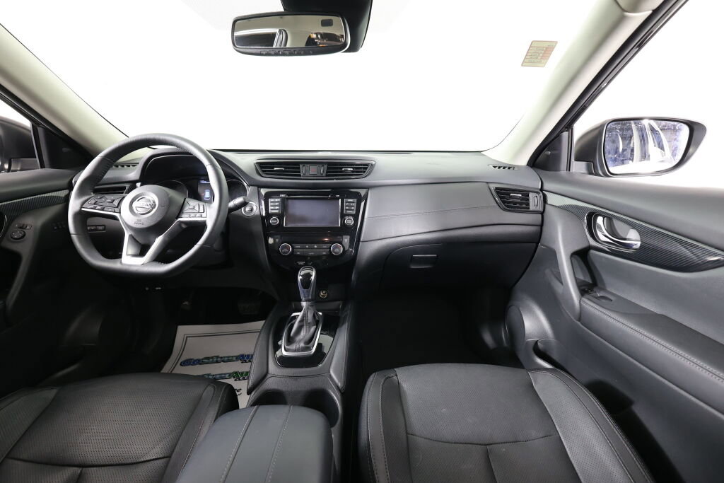 Used 2017 Nissan Rogue SL image 30