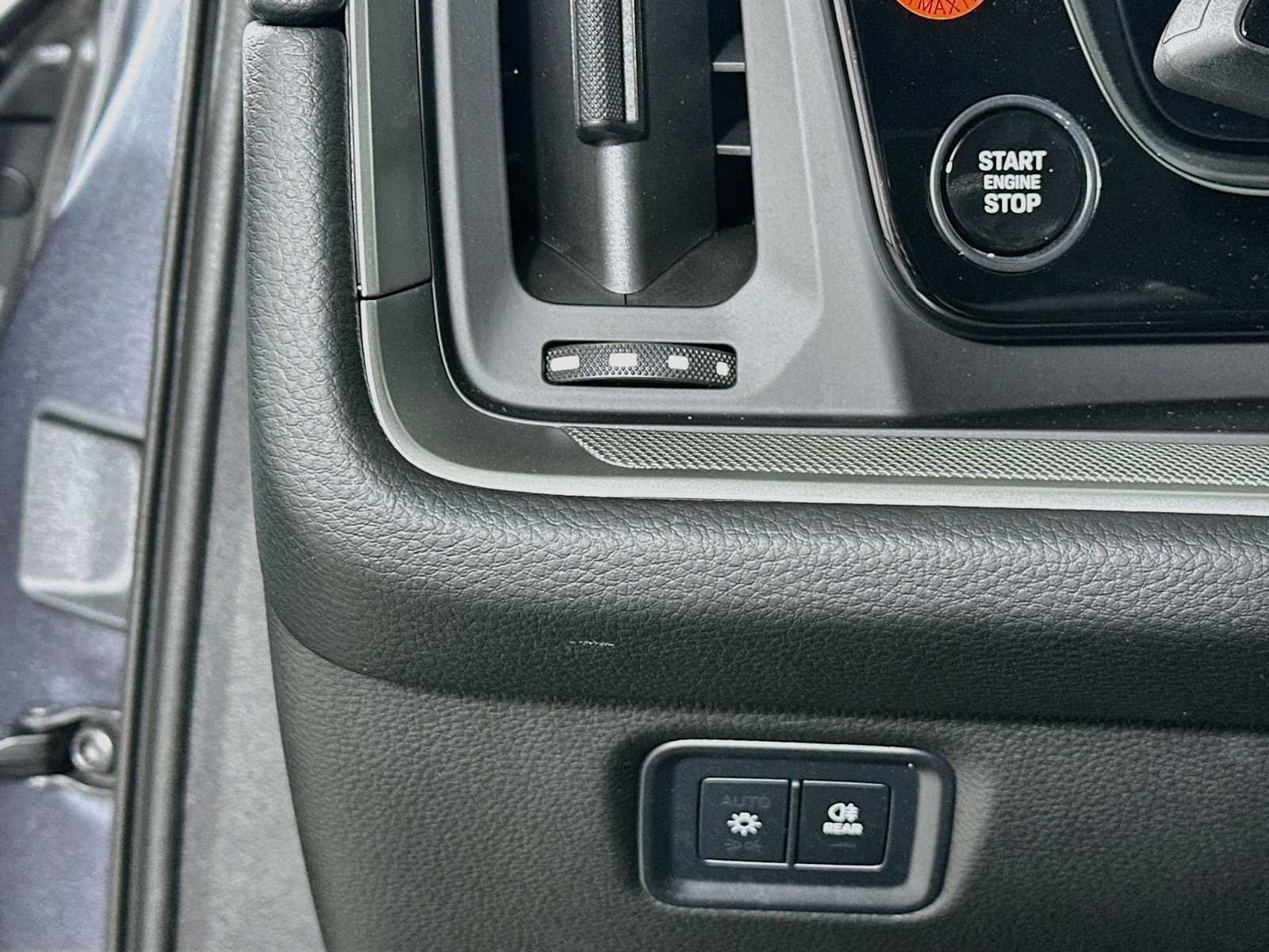 New 2026 Porsche Cayenne AWD/4WD image 13