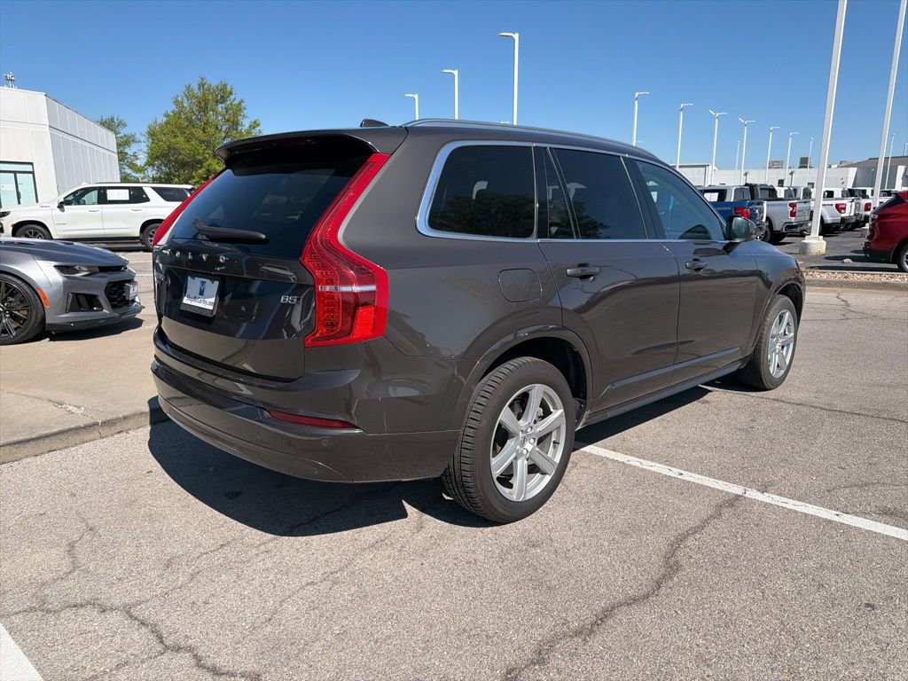 Used 2023 Volvo XC90 B5 Core AWD/4WD image 3