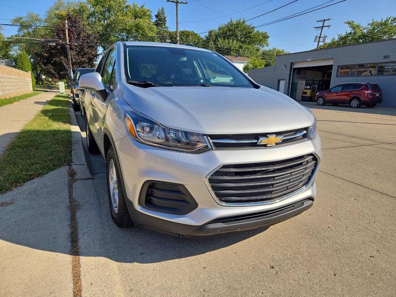 Used 2019 Chevrolet Trax LS w/ Tint and Cruise Package image 5