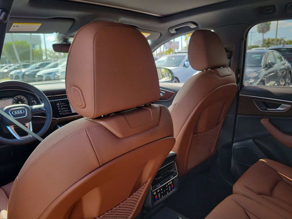 New 2026 Audi Q7 Premium Plus AWD/4WD image 25