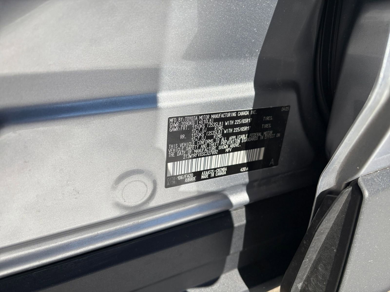 Used 2025 Toyota RAV4 XLE w/ Weather Package FWD image 27