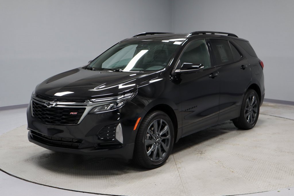 Used 2022 Chevrolet Equinox RS w/ Infotainment Package image 8
