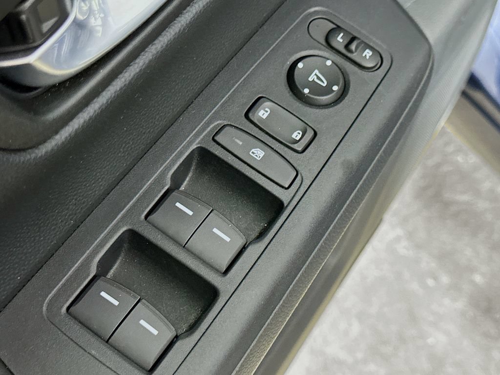 Used 2025 Honda CR-V Sport-L image 22